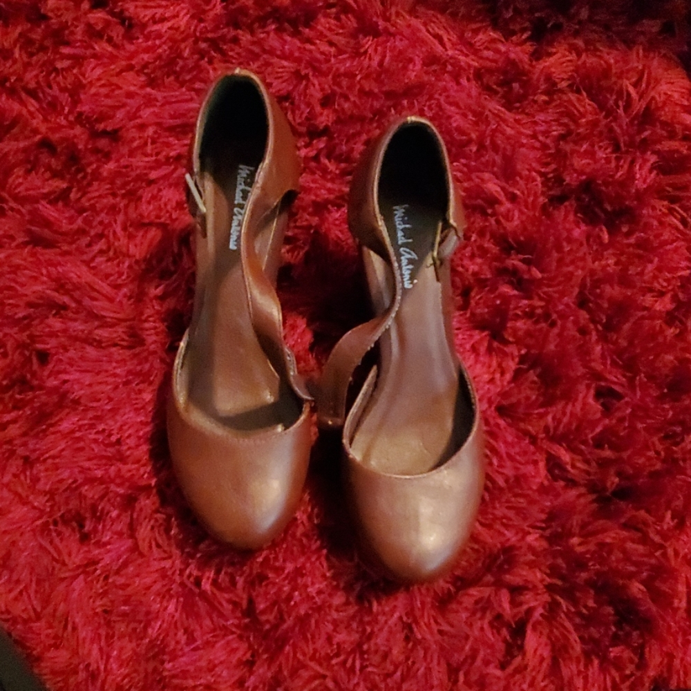 MICHAEL ANTONIO brown wedge heels